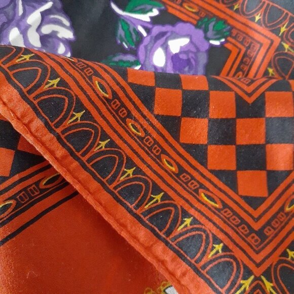 VTG Jaqueline Ferrar 100% Silk Made in Japan Purple Flowers Hand Rolled Edge - Picture 6 of 6